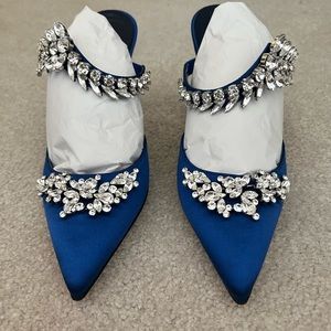 NIB Manolo Blahnik Blue Satin Lurum Swarovski mule Pumps 90mm heel